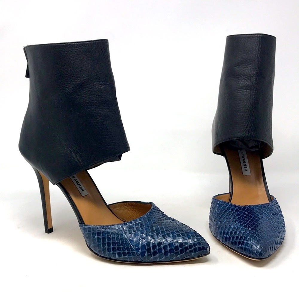 Alexa Wagner Black Blue Snake Skin Pump